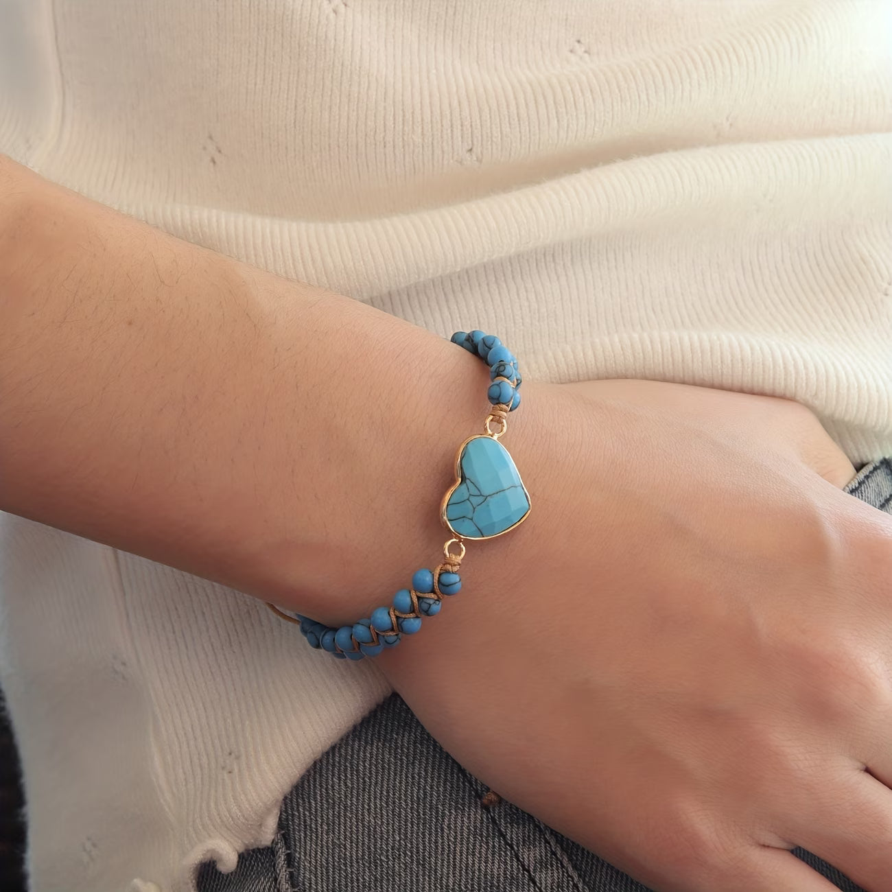 Redbird: Golden heart bracelet